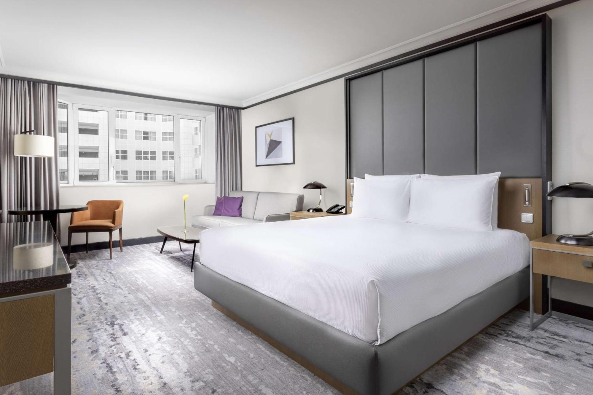 Hilton Prag